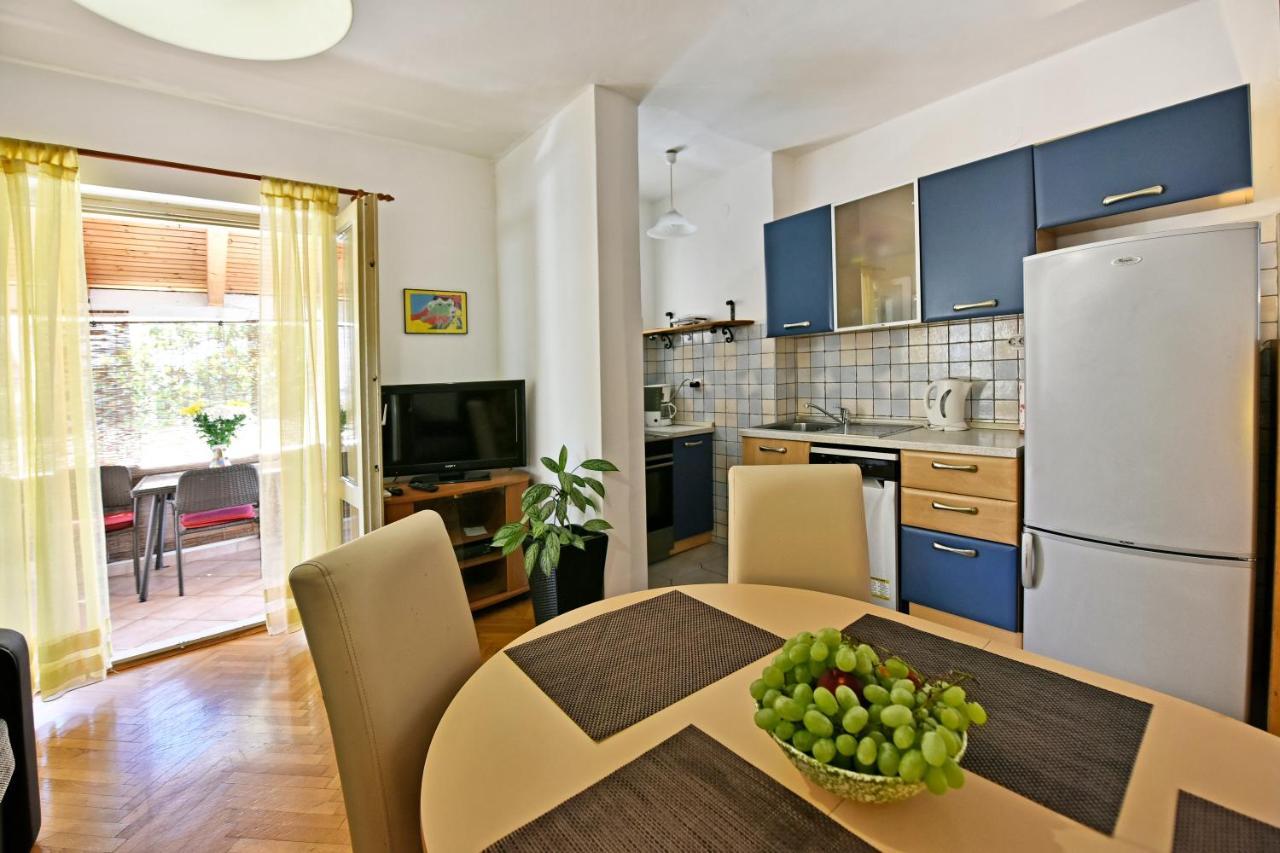 Apartment Nikola Poreč Eksteriør bilde