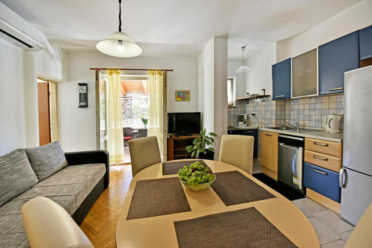 Apartment Nikola Poreč Eksteriør bilde